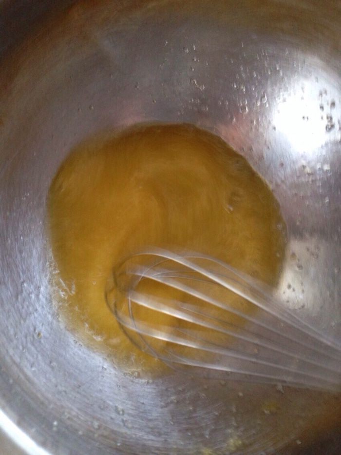 Закусочные маффины с кукурузой, беконом и сладким перцем