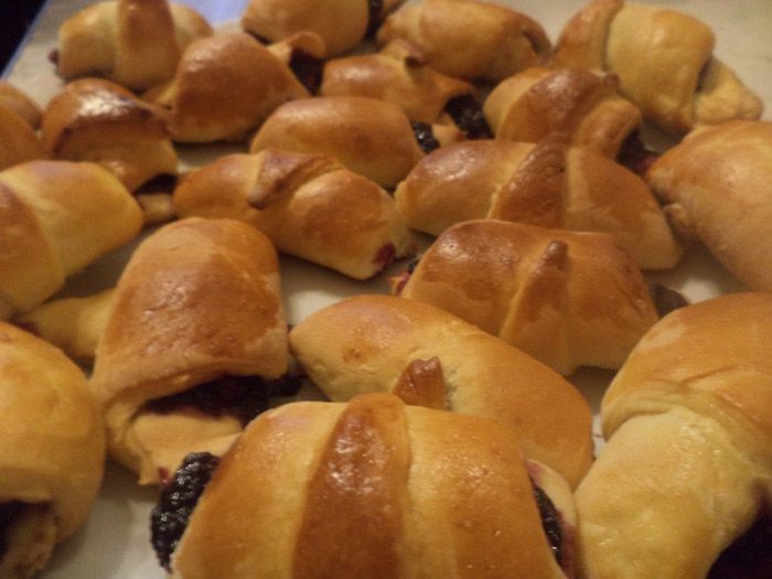 Рогалики со смородиновым джемом