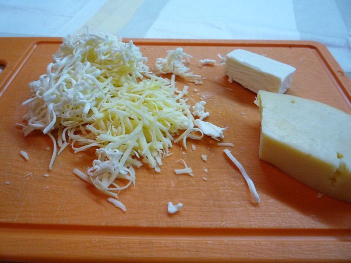 Куриный суп с сырными шариками