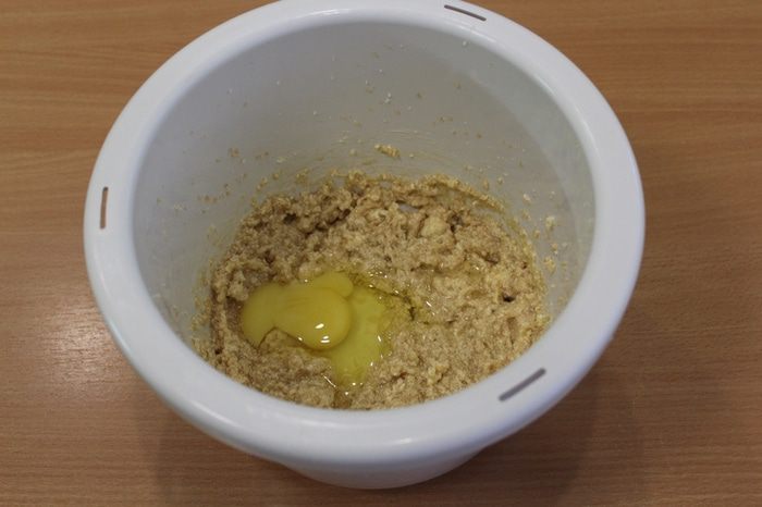 Сливовый пирог с кардамоном