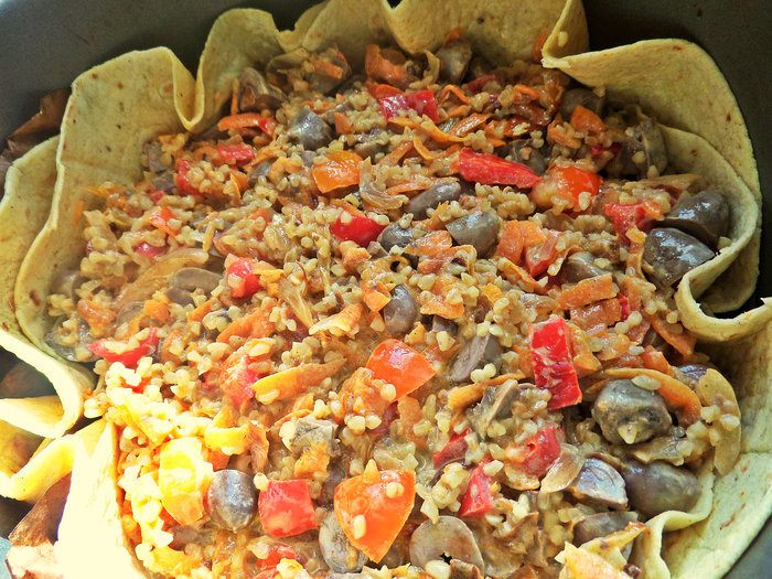 Булгур с сердечками в съедобной тарелке