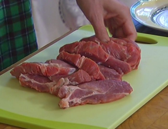 Запеченная пряная свинина с хересом