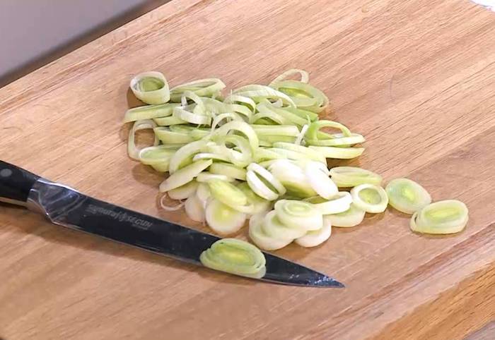 Паштет из маша на хрустящих гренках 