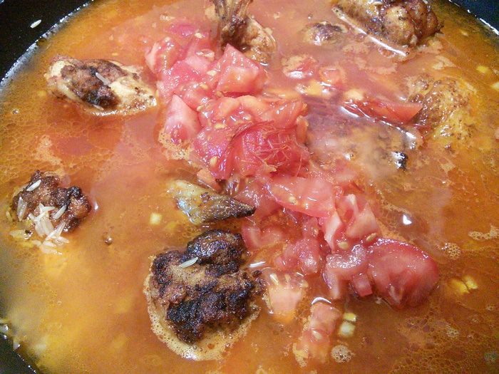 Паэлья с курицей и морепродуктами 