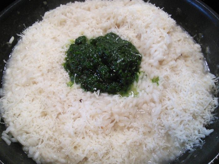 Ризотто с соусом из черемши 