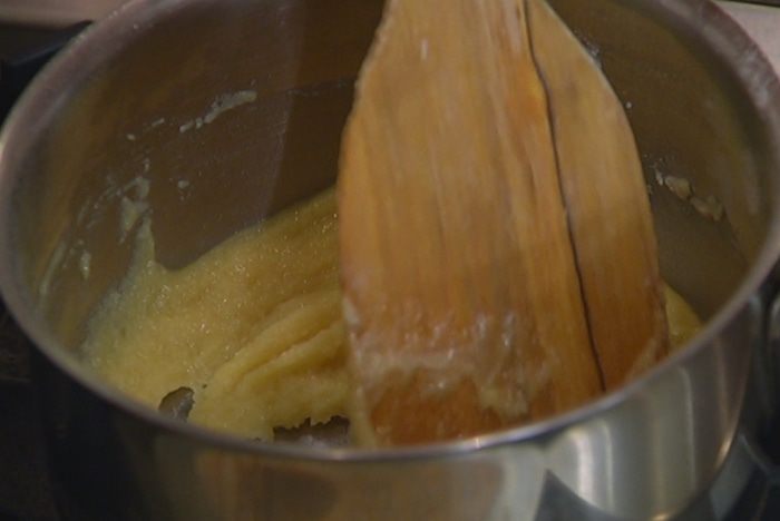 Рыбный пирог со сливочной начинкой