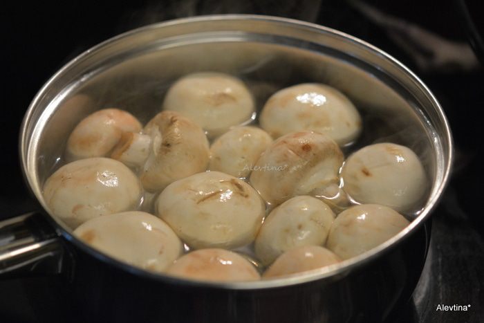 Маринованные шампиньоны