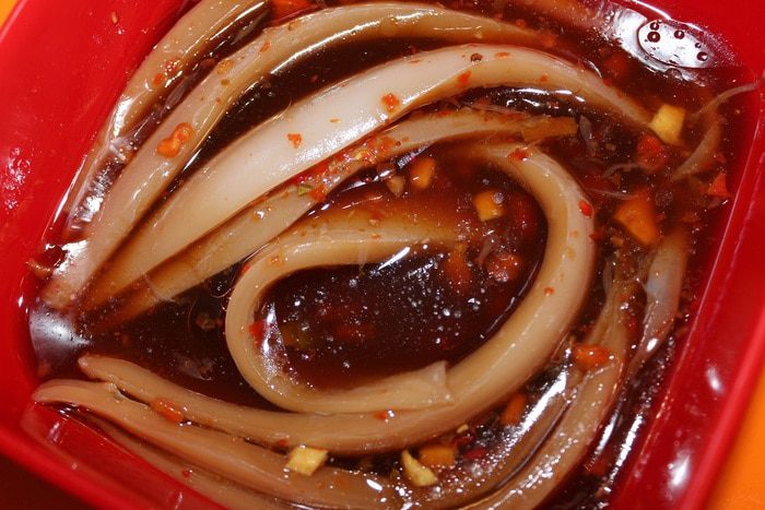 Кальмары с чоризо и картофелем на гриле