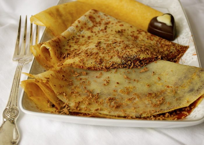 Крепы с шоколадом и малиной