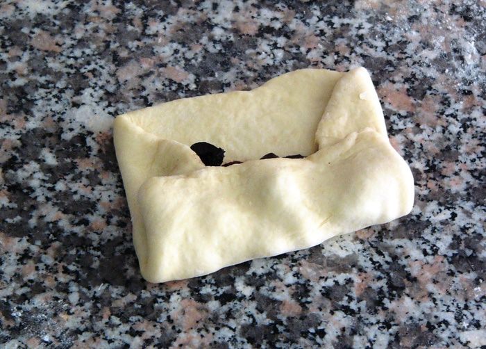 Турецкий симит с маслинами