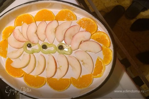 Праздничное заливное из утки с брусникой «Утиная история» 