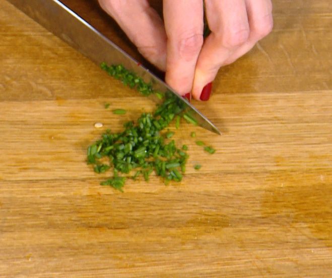 Котлетки из фасоли со сладким перцем и чили 