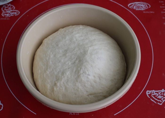 Постный пирог с капустой, рисом и грибами