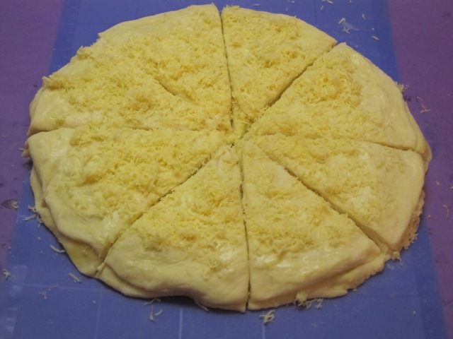 Сырные круассаны