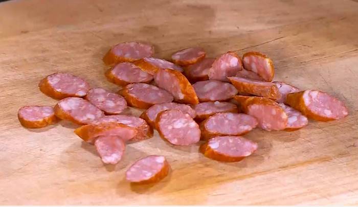Салат из фасоли, сладкого картофеля и авокадо 