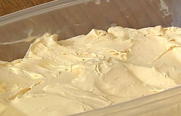 Мороженое с карамелизированными абрикосами