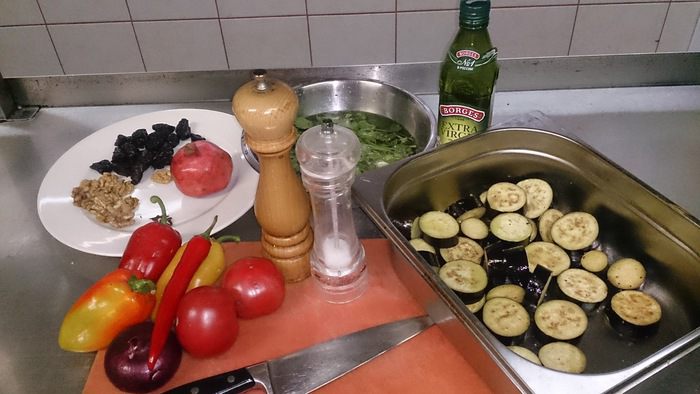 Холодная закуска из баклажанов