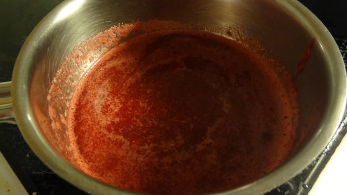 Клюквенные пирожные с меренгой