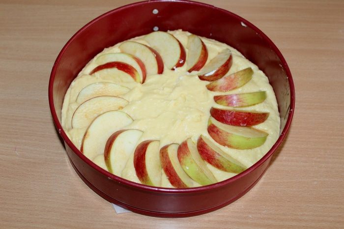 Яблочный пирог с кукурузной мукой