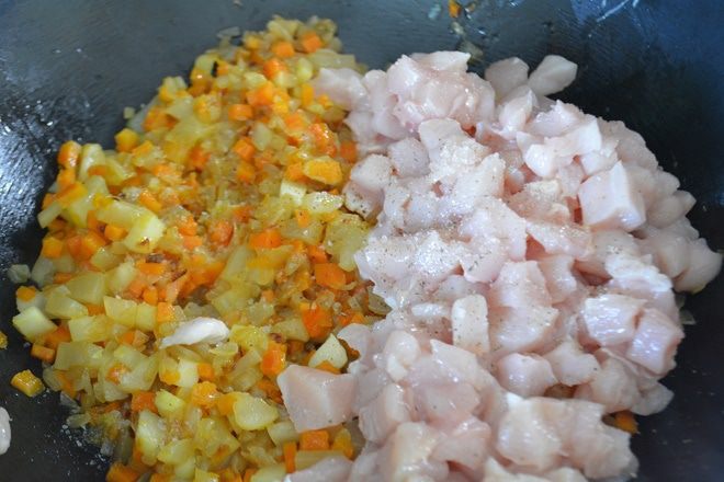 Булгур с овощами и куриной грудкой