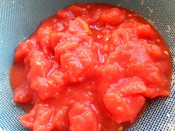 Сырная закуска-шарики в томатном соусе