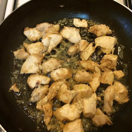 Лапша с курицей и овощами