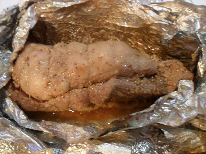 Свиная грудинка запеченная