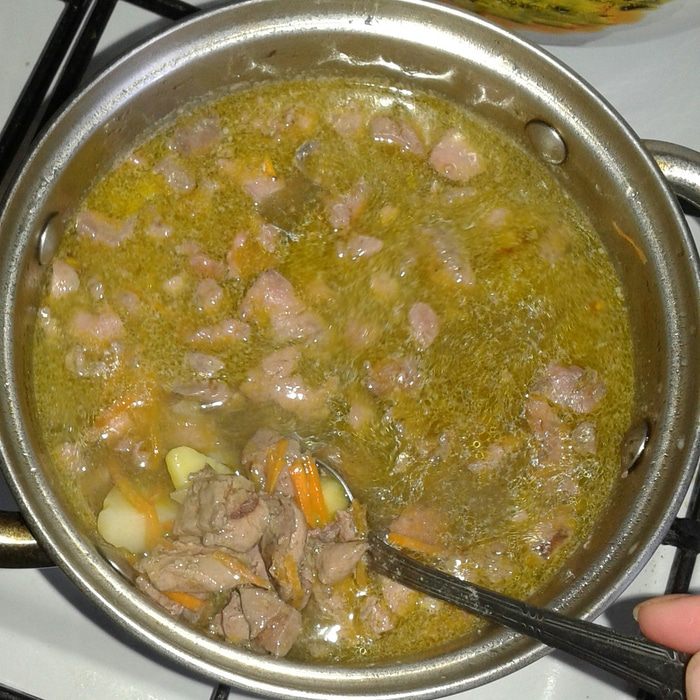 Суп с куриной печенью (обед отличника)