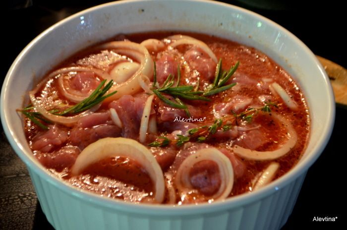 Cвиной шашлык на томатном маринаде