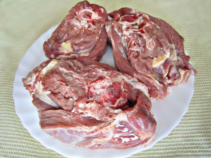 Шейка барашка, запеченная в рукаве с овощами