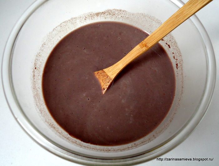 Черемуховые блины со сметанно-лимонным соусом