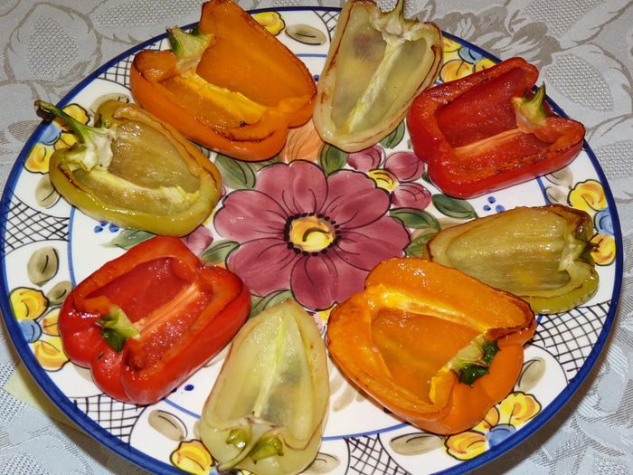 Лодочки из запеченного перца
