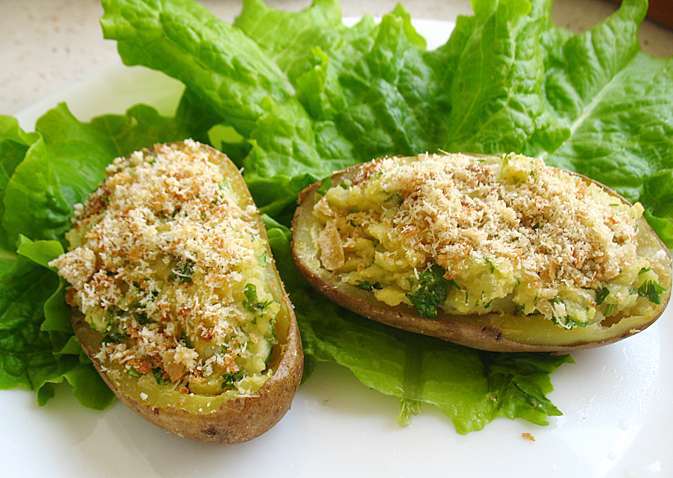 Фаршированный картофель под пармезановой корочкой