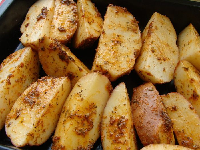 Запеченный пряный картофель 
