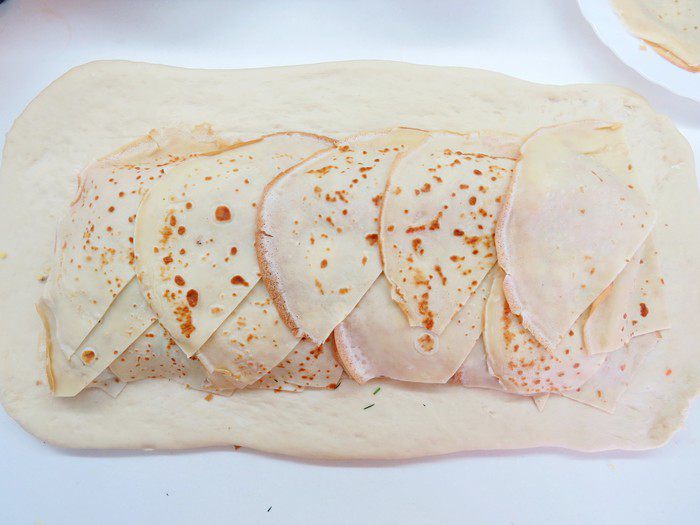 Рыбная кулебяка на четыре угла