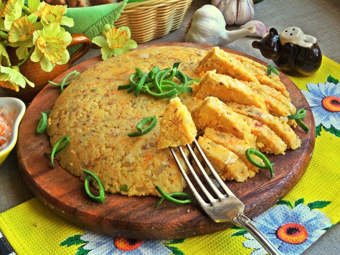 Полента с беконом и овощами