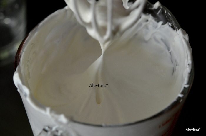 Английский десерт с ревенем