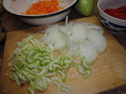 Овощное рагу с орехами