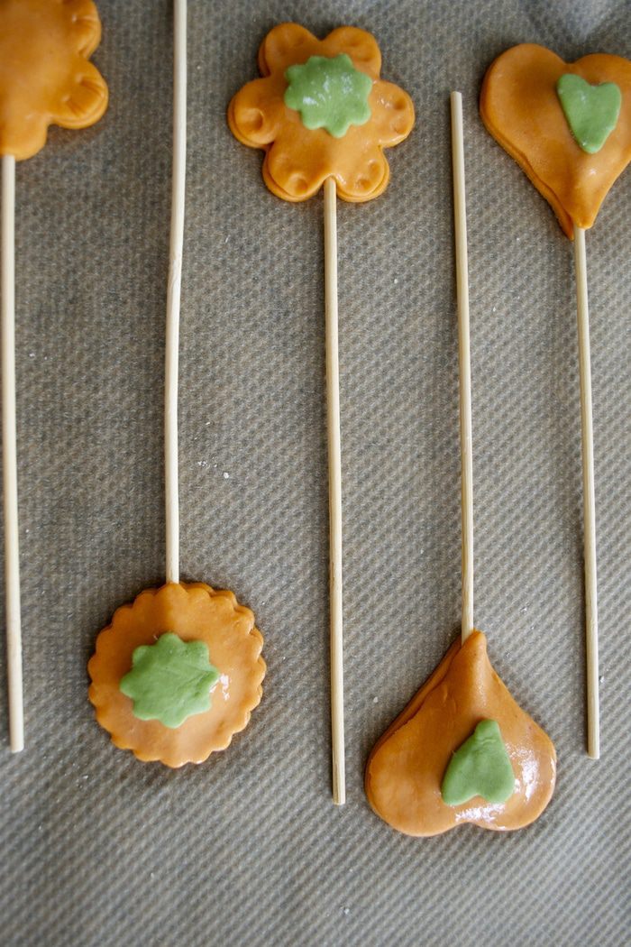 Пирожки на палочке (PIE POPS)