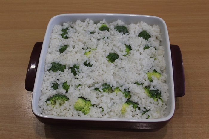 Запеканка с брокколи и рисом