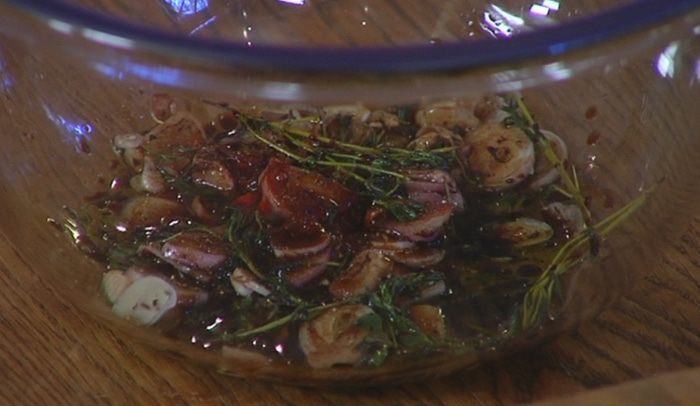 Курица в томатно-оливковом соусе