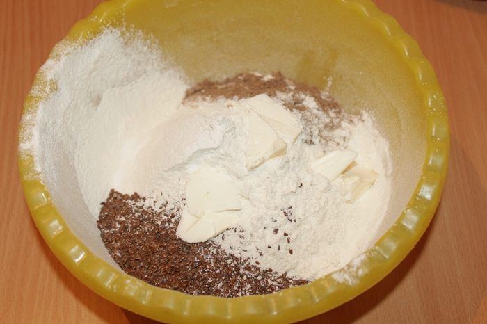 Хлебцы с семенами льна