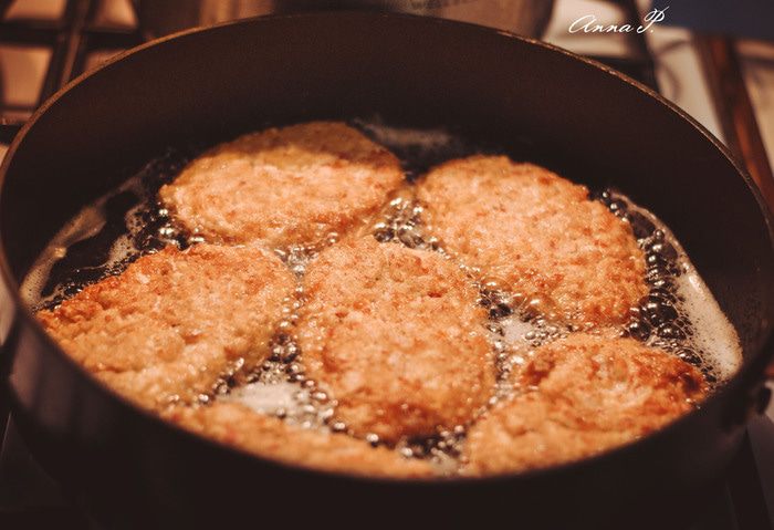 Котлетки из крабовых палочек с сыром