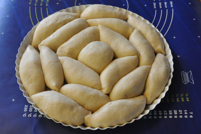 Пирог из пирожков «Дружная семейка»