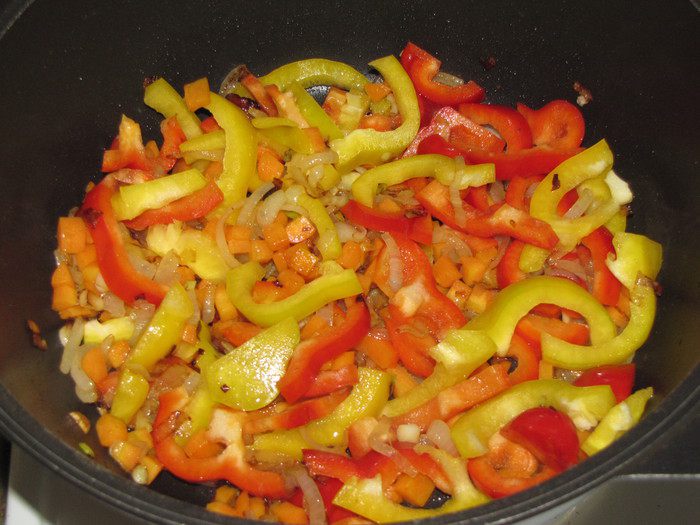 Рагу из куриных сердечек в мексиканском стиле