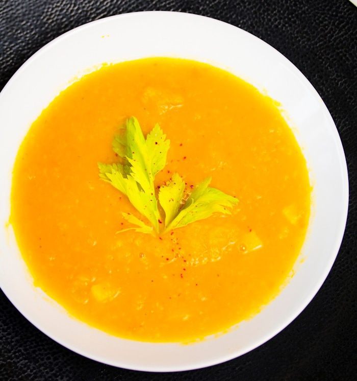 Тыквенный суп с сельдереем и апельсином