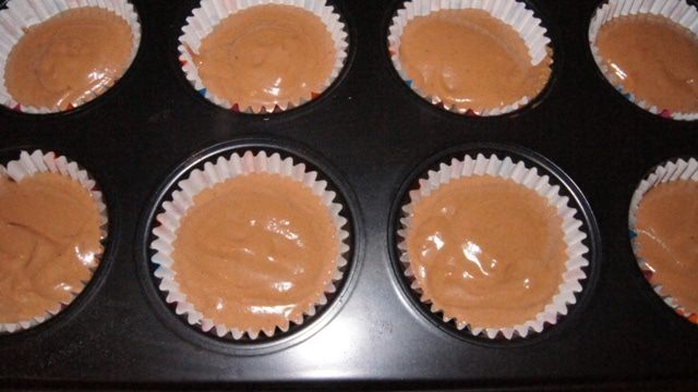 Шоколадные капкейки с заварной меренгой