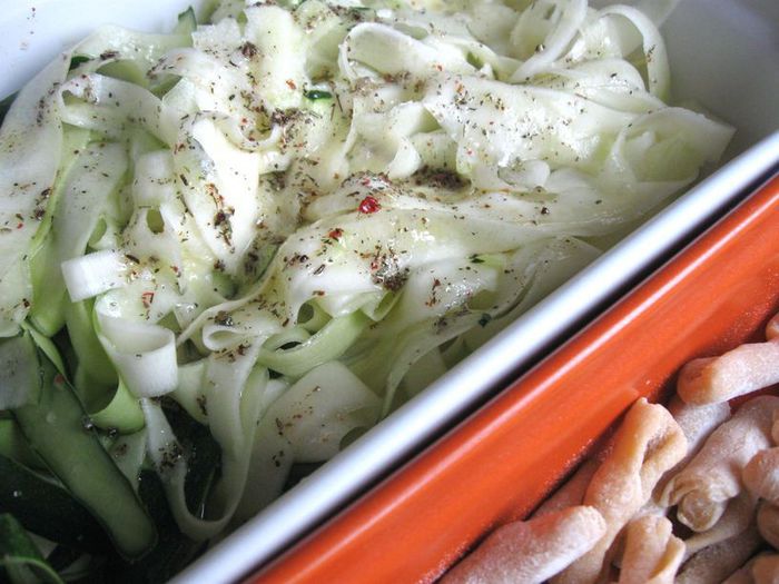 Паста с цукини, маринованными в лимонном соке