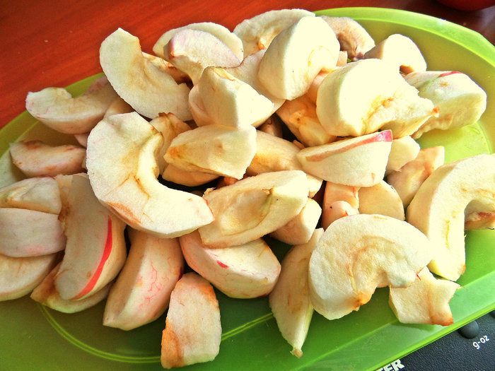 Яблочное пюре со сгущёнкой