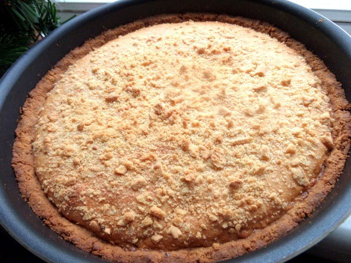 Песочный пирог с кремом на сгущенке